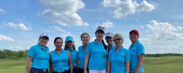 Alle Siegerinnen des 1. Turnier der "Peter Hahn Ladies Golf Tour" beim Golfclub Halle 2022